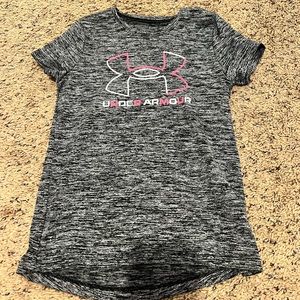 Girls Under Armour shirt